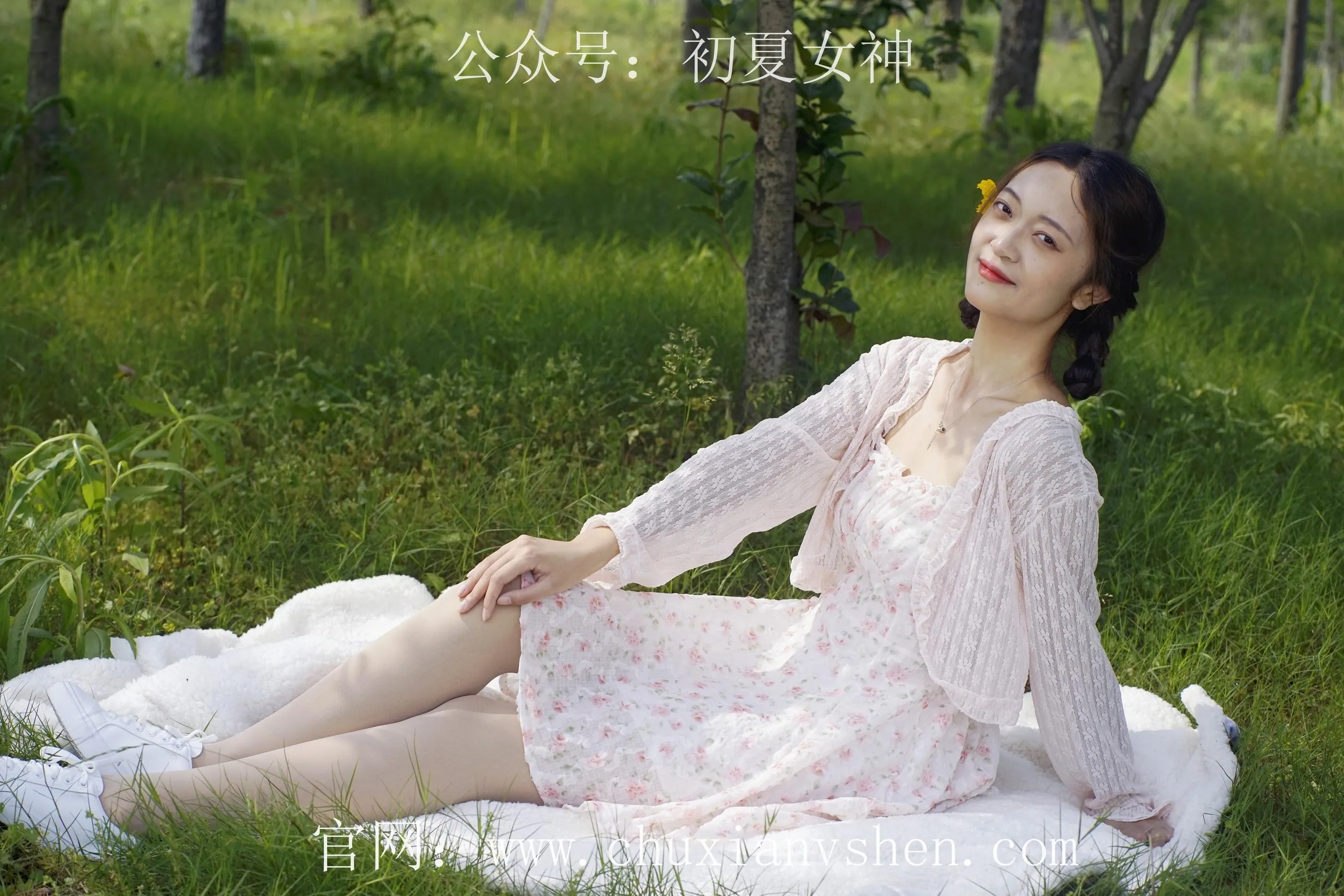 初夏女神 NO.070 依依 邻家女孩-风中少女 [122P]插图9